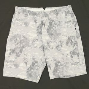 Men's Nike Golf Shorts size 34